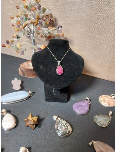 Photo de Pendentif cerclé en argent et rubis avec sa chaîne - Encens.fr - Boutique ésotérique en ligne - vente de Pendentif cerc 2
