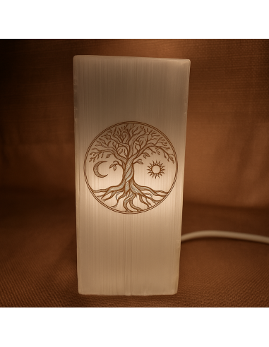 Lampe en sélénite arbre vie gravure dorée