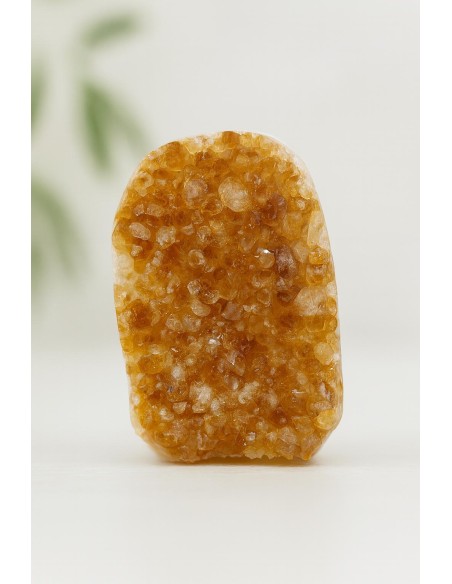 Montagnette Citrine 250g – Pierre solaire d’abondance et vitalité