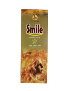 Photo de encens indien SMILE en boite de 6 étuis - Encens.fr - Boutique ésotérique en ligne - vente de encens indien SMILE en bo